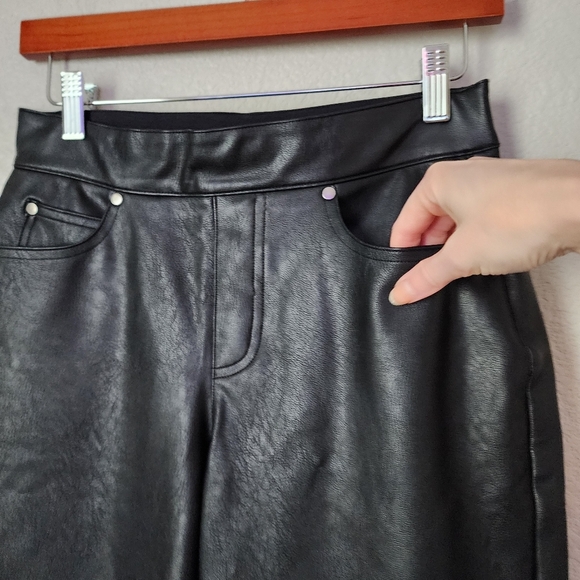 SPANX Leather-Like Straight Leg Pant in black size Small - Picture 9 of 10